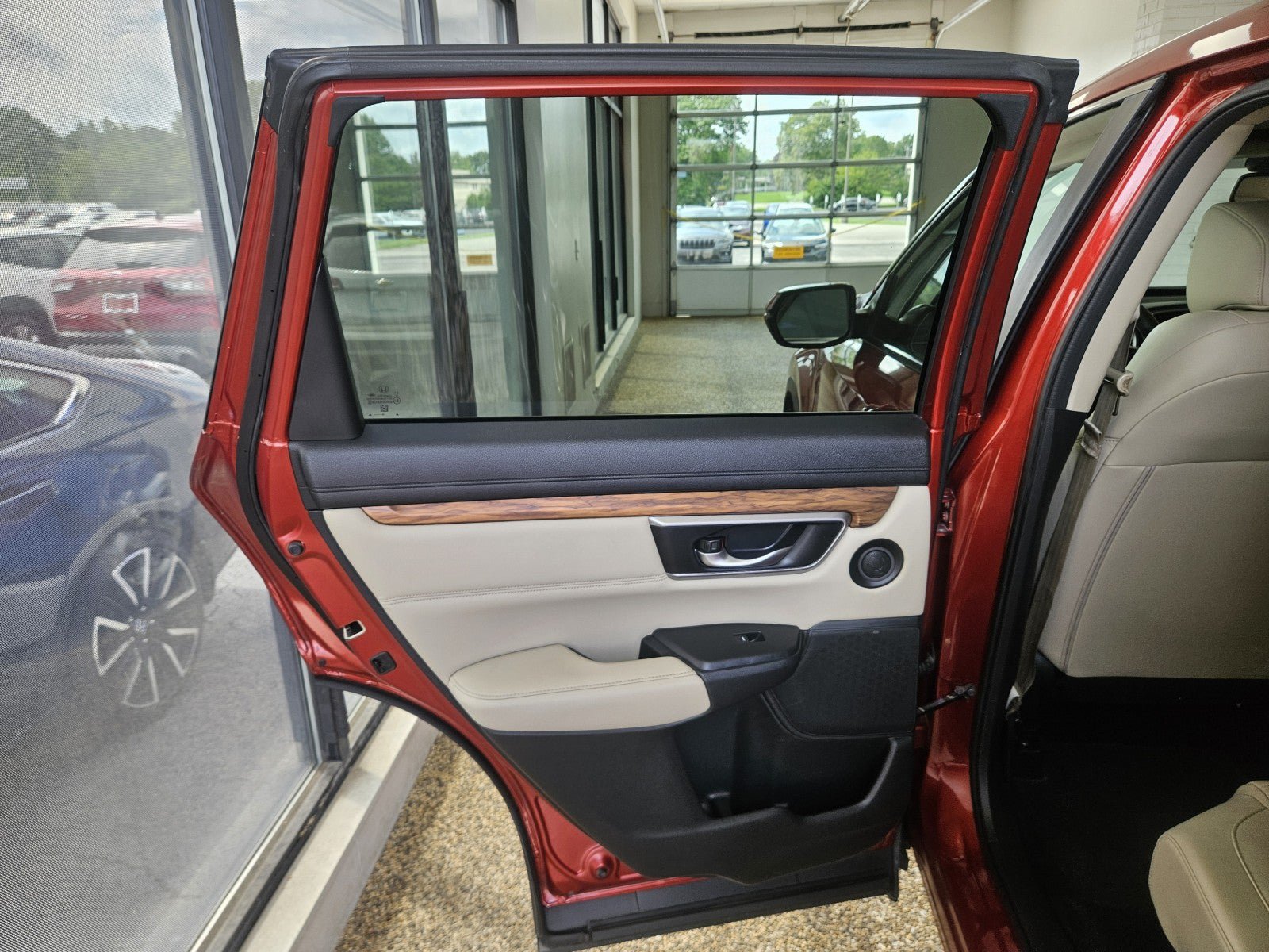 Used 2018 Honda CR-V EX-L image 17