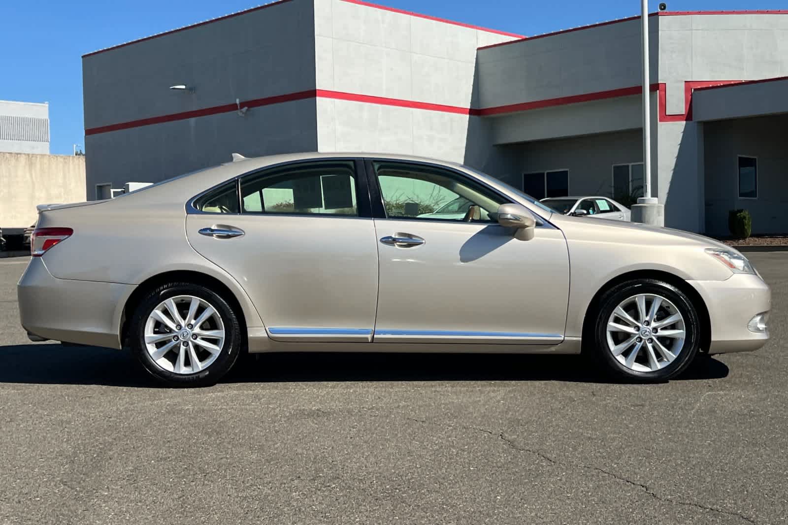 Used 2012 Lexus ES 350 FWD image 6