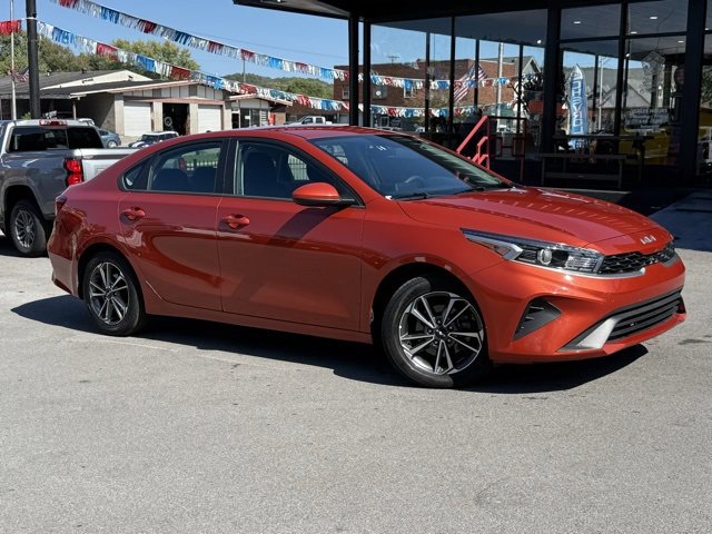 Used 2023 Kia Forte LXS image 2
