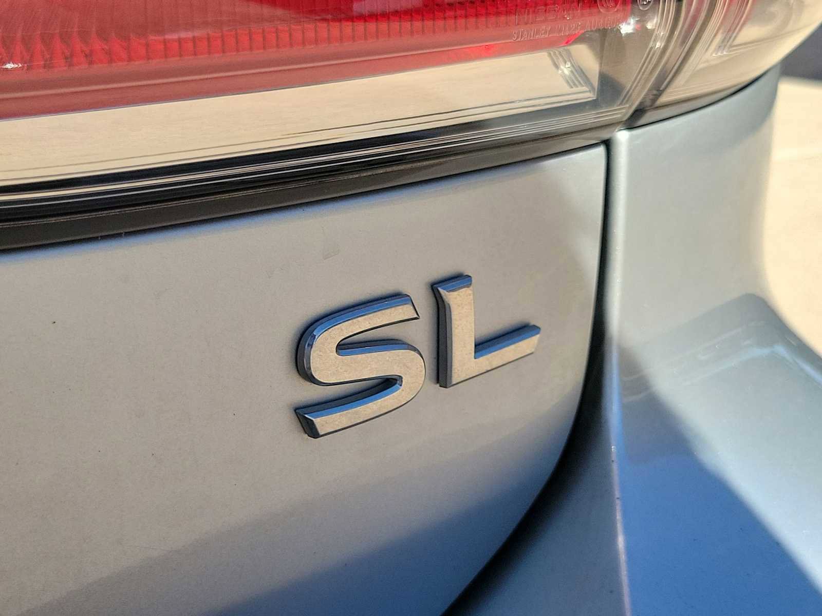 Used 2020 Nissan Armada SL image 7