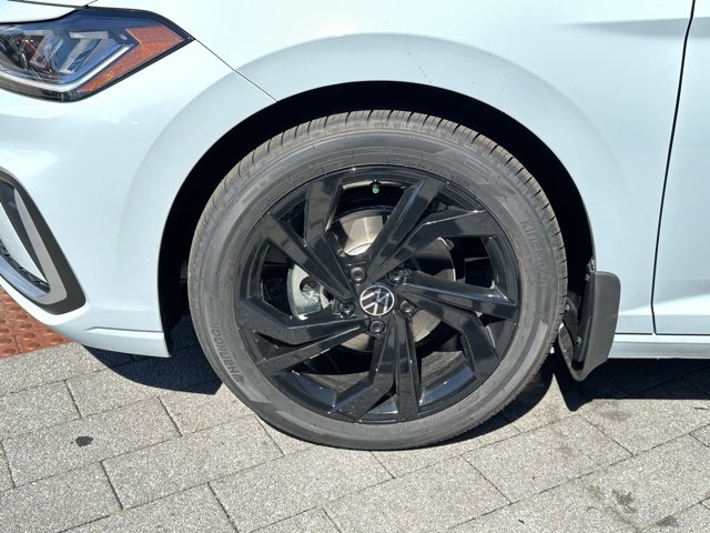 New 2026 Volkswagen Jetta SE image 9