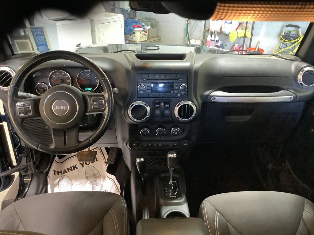 Certified 2018 Jeep Wrangler Sahara w/ Connectivity Group AWD/4WD image 20