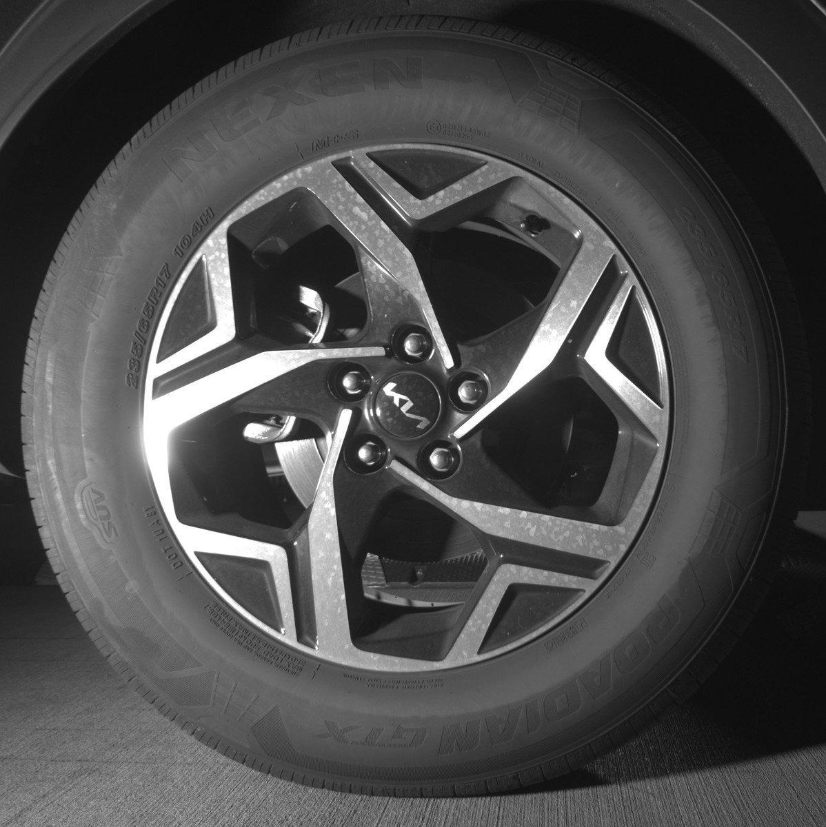 Used 2025 Kia Sportage LX image 15