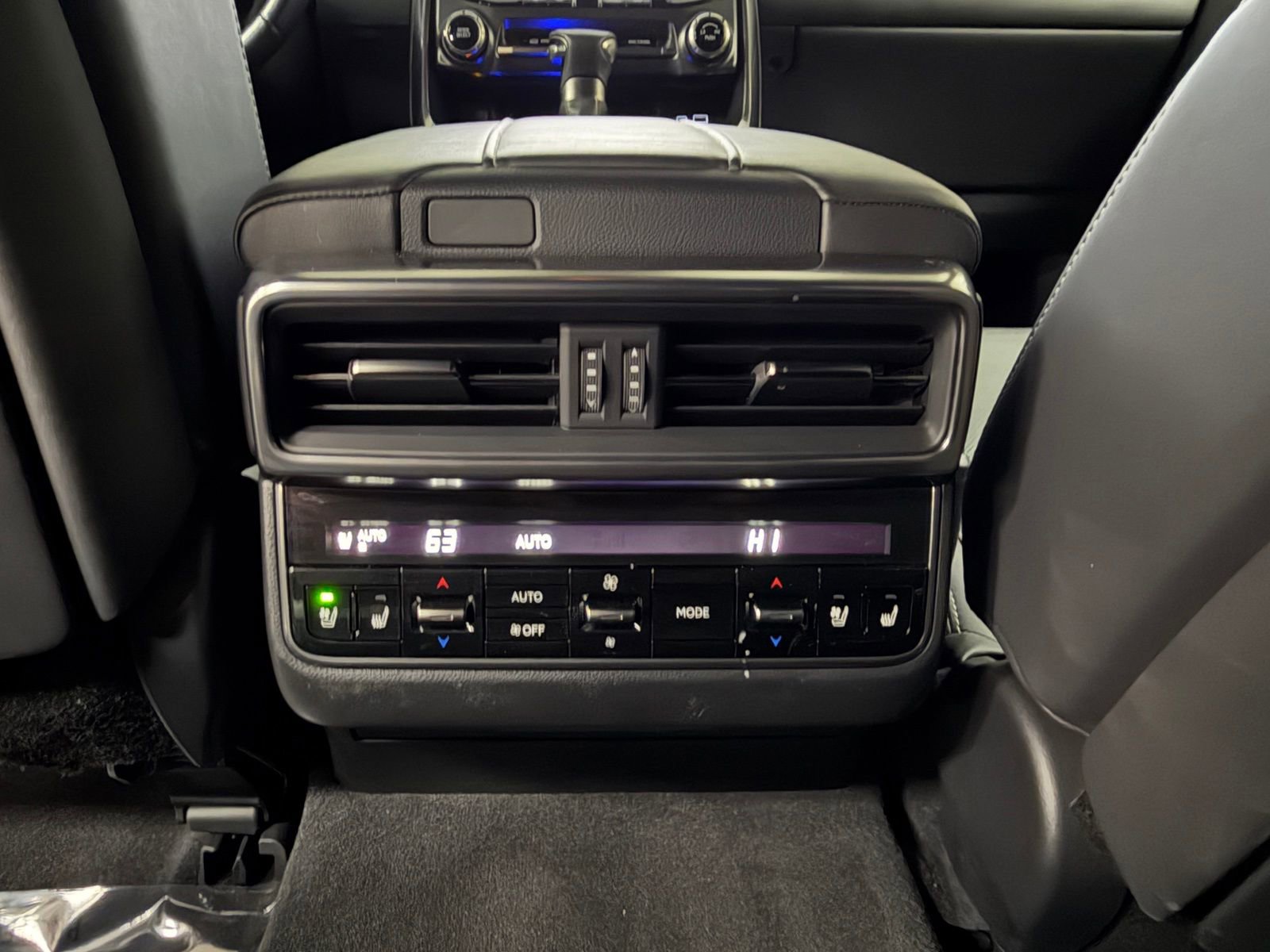 Used 2024 Lexus LX 600 4WD w/ Interior Upgrade Package image 39