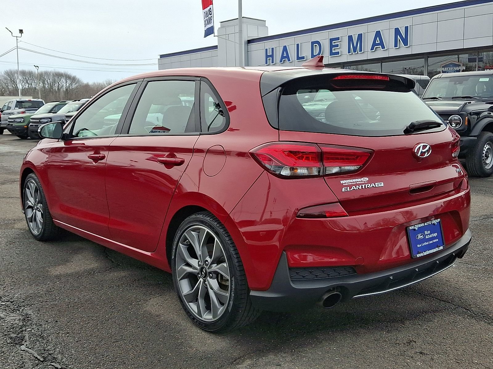 Used 2020 Hyundai Elantra GT N Line image 5