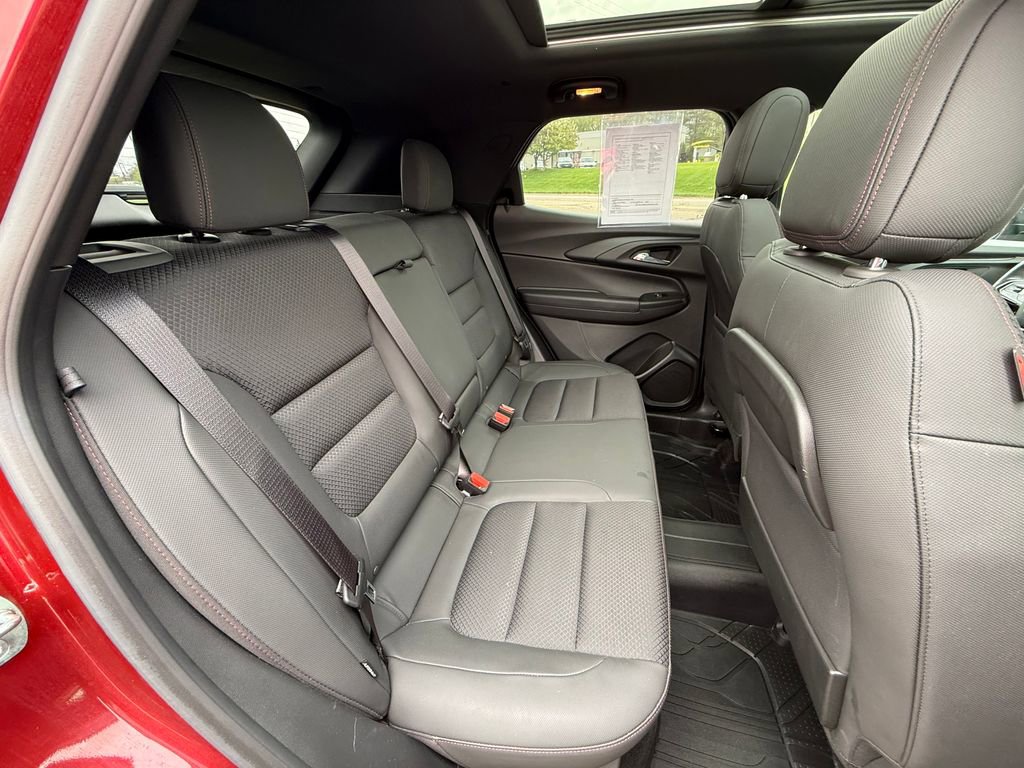 Certified 2023 Chevrolet TrailBlazer RS w/ Sun and Liftgate Package AWD/4WD image 30