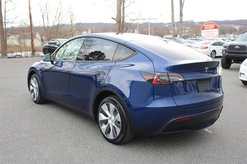 Used 2022 Tesla Model Y Long Range image 4