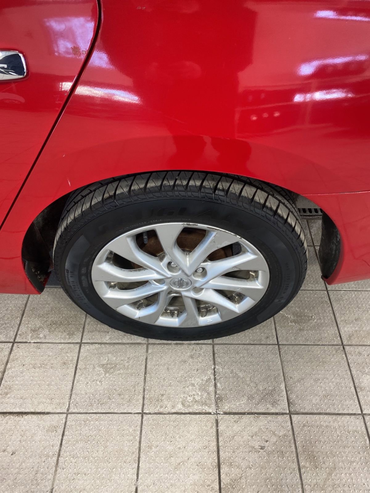 Used 2017 Nissan Sentra SV w/ Style Package image 18