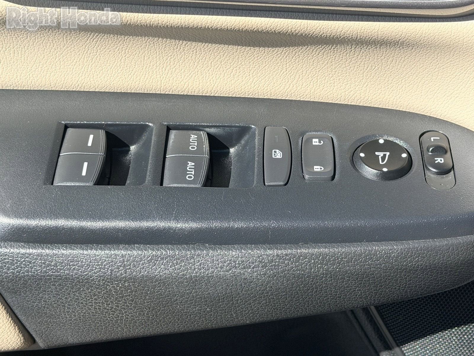 Used 2018 Honda CR-V EX-L image 17