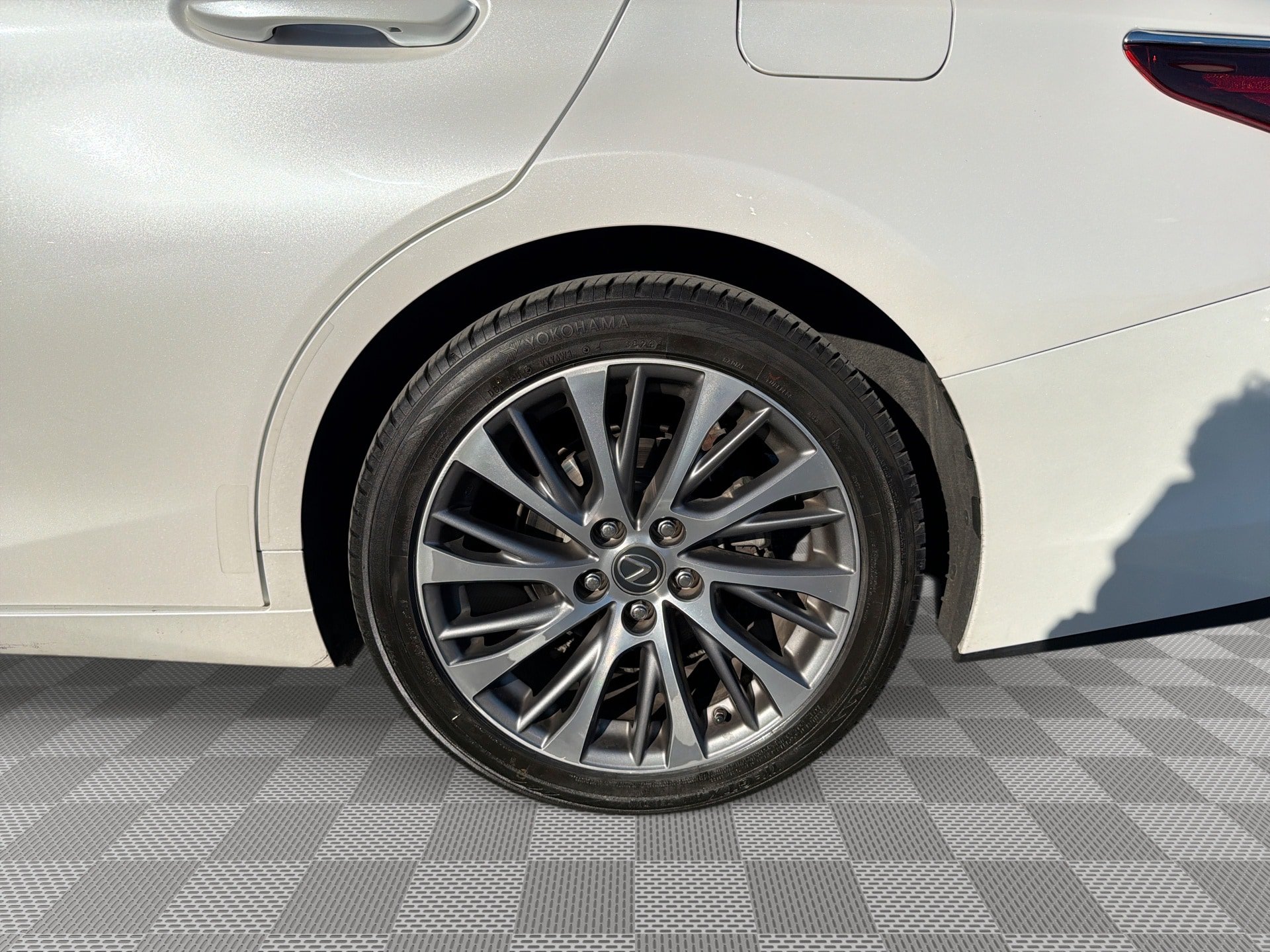 Used 2021 Lexus ES 350 w/ Premium Package FWD image 28
