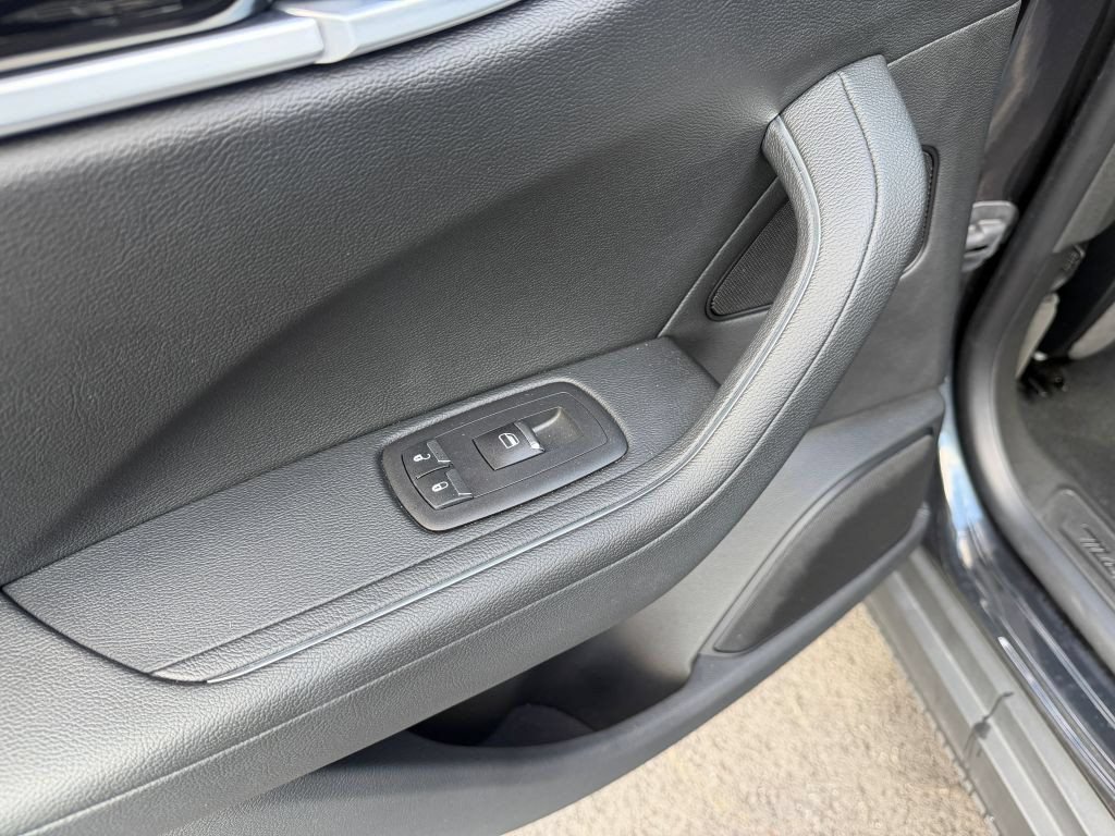 Used 2022 Maserati Levante Modena AWD/4WD image 26