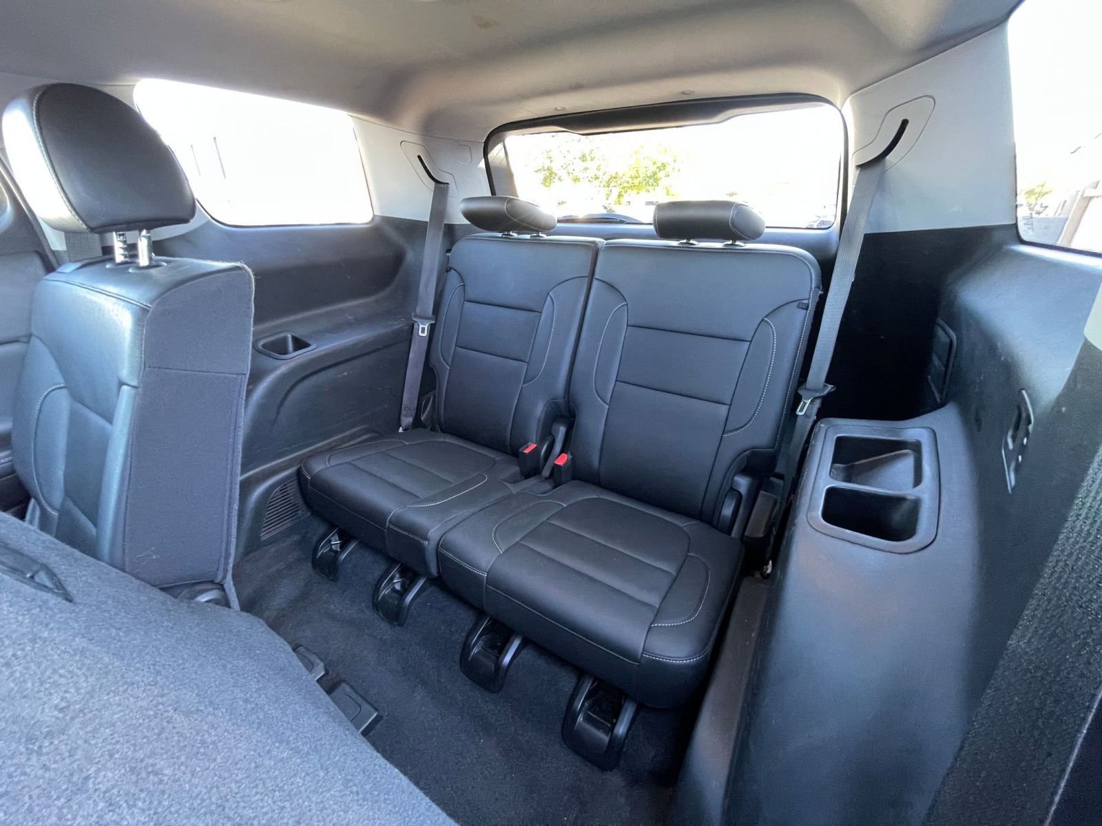 Used 2023 GMC Acadia SLT image 31