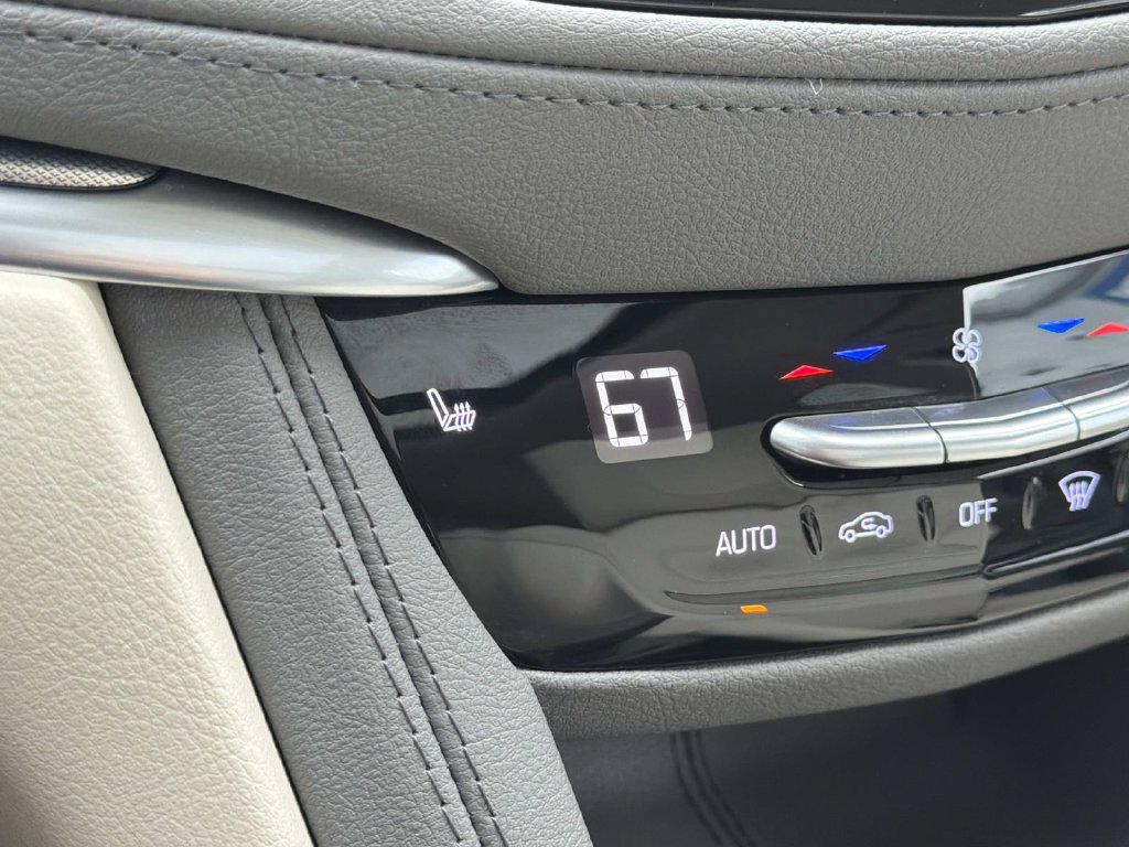Used 2024 Cadillac XT5 Premium Luxury w/ Technology Package FWD image 27