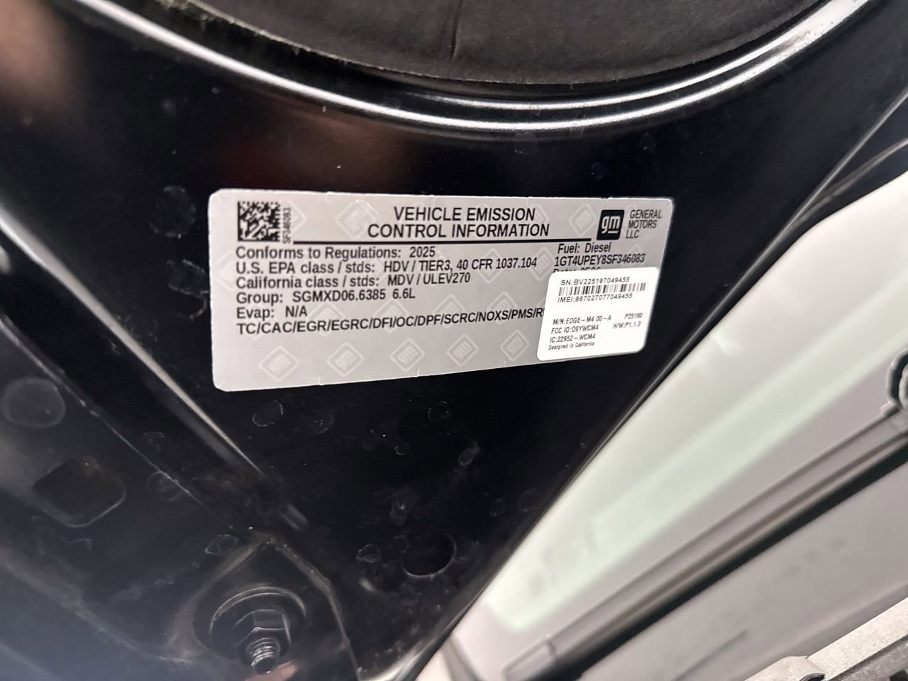 Used 2025 GMC Sierra 2500 AT4 image 32