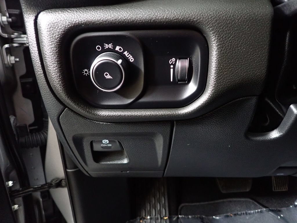 Used 2025 RAM 1500 Tradesman AWD/4WD image 22