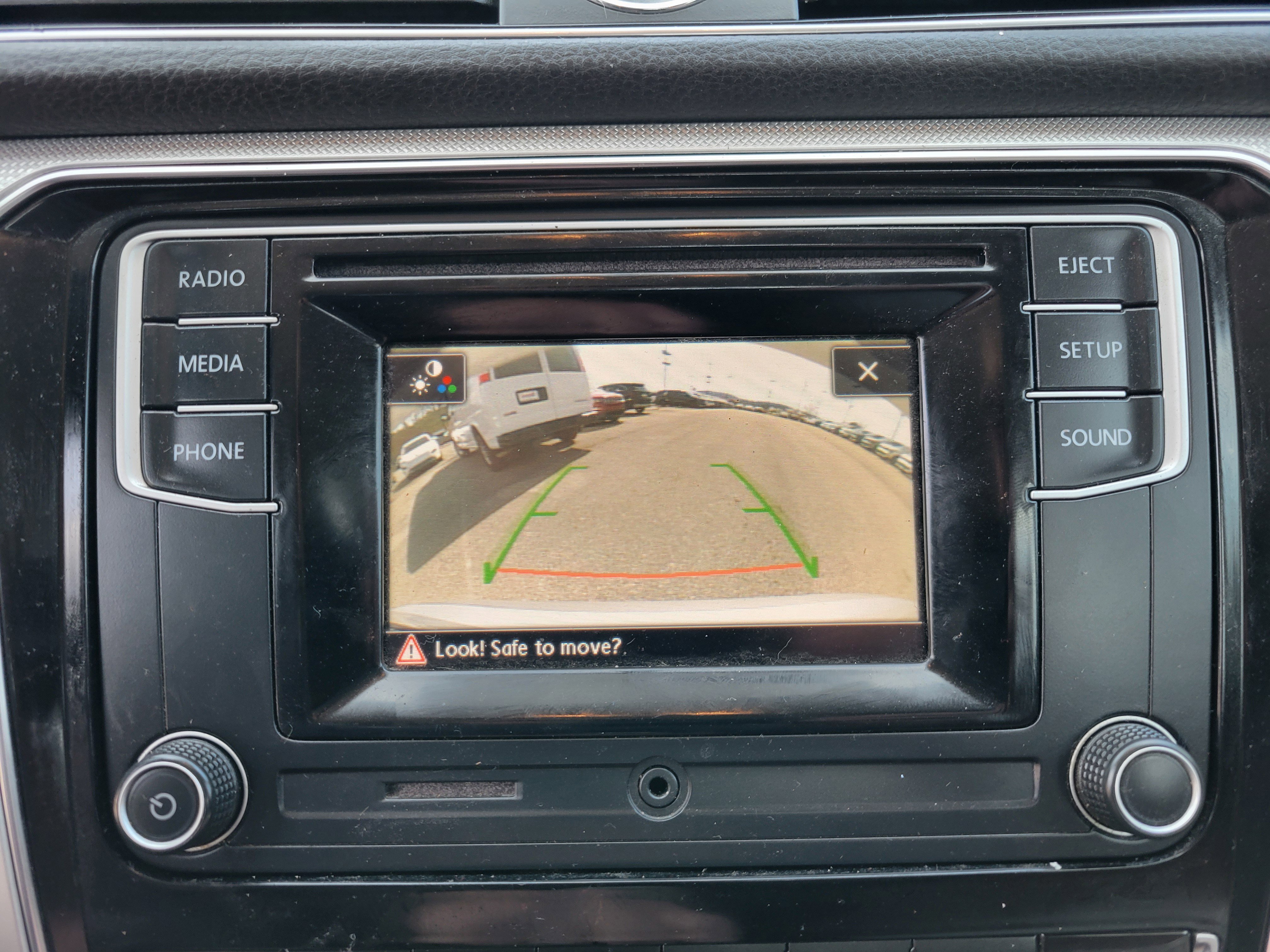 Used 2017 Volkswagen Passat 1.8T S image 10