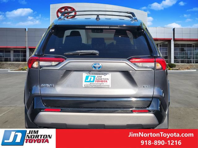 Used 2019 Toyota RAV4 XSE AWD/4WD image 6
