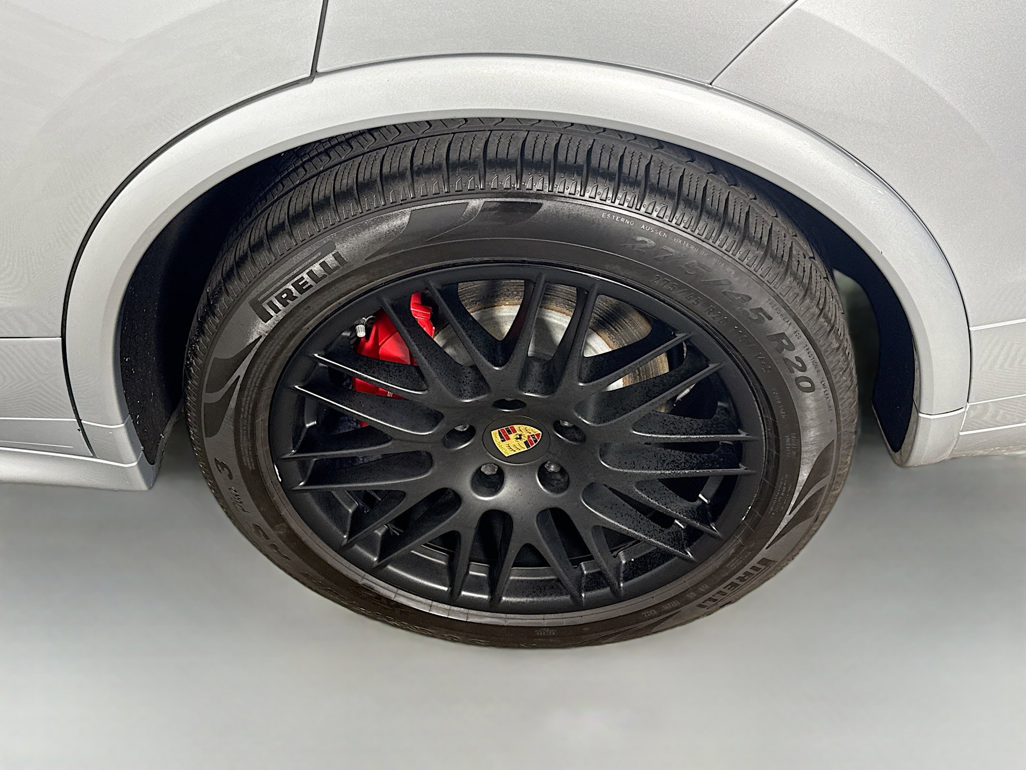 Used 2018 Porsche Cayenne GTS image 36