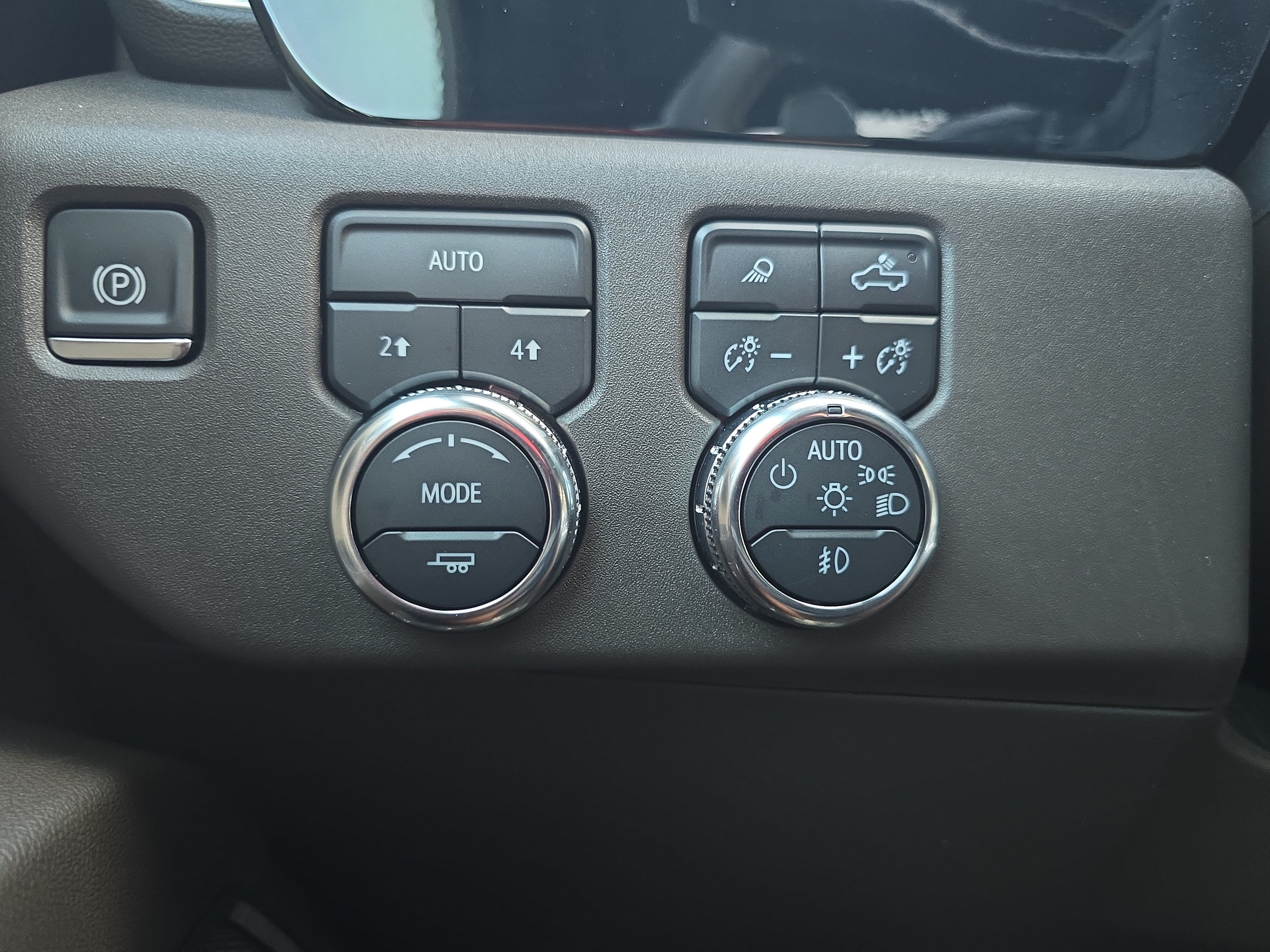 Used 2024 GMC Sierra 1500 SLT w/ SLT Premium Plus Package AWD/4WD image 25