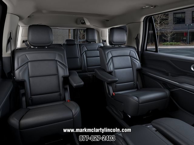 New 2027 Lincoln Navigator Premiere RWD image 11