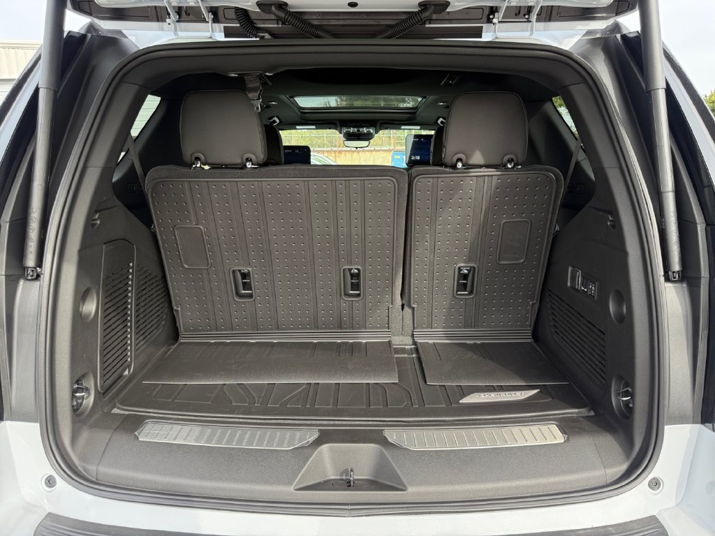 New 2027 Chevrolet Tahoe High Country AWD/4WD image 29