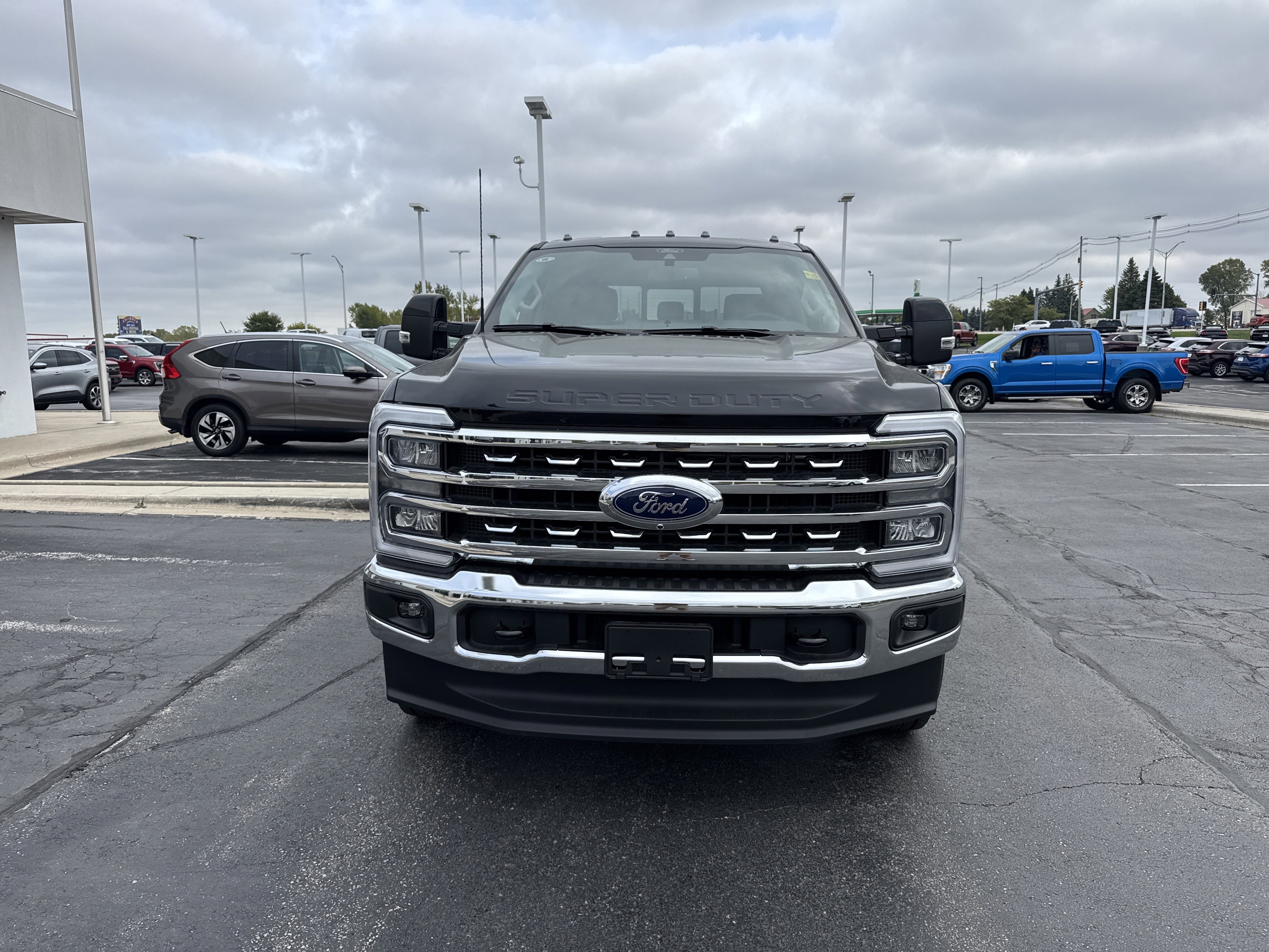 New 2026 Ford F350 Lariat image 3