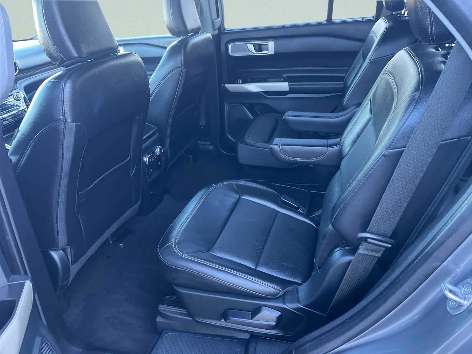 Used 2021 Ford Explorer Limited w/ Equipment Group 301A image 30