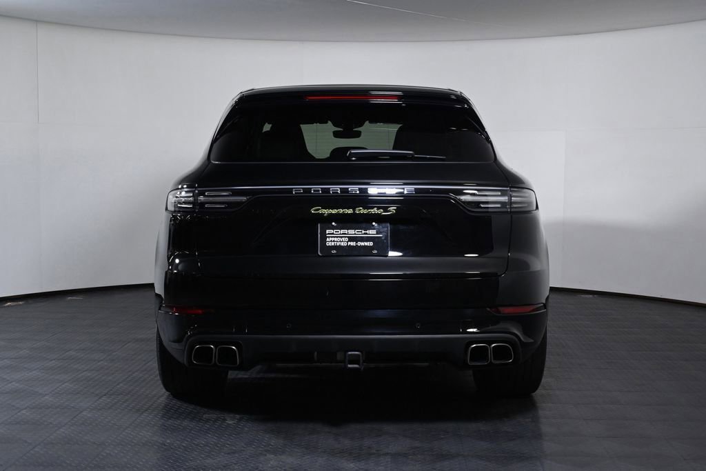 Certified 2022 Porsche Cayenne Turbo S AWD/4WD image 6