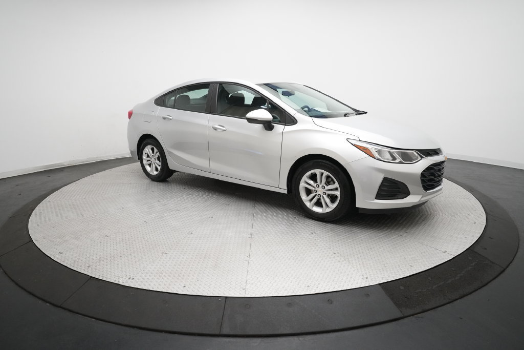 Used 2019 Chevrolet Cruze LS w/ LS Convenience Package FWD image 7