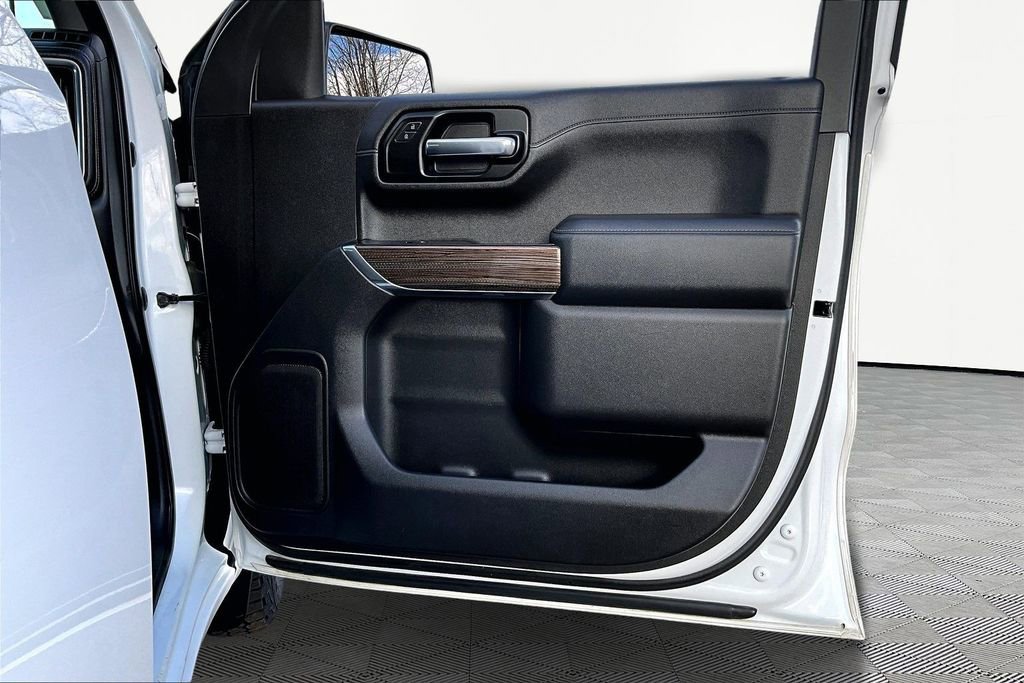 Used 2019 Chevrolet Silverado 1500 LT w/ All-Star Edition image 19