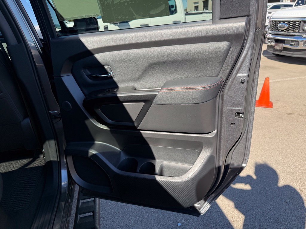 Used 2024 Nissan Titan PRO-4X w/ Pro-4x Convenience Package AWD/4WD image 31
