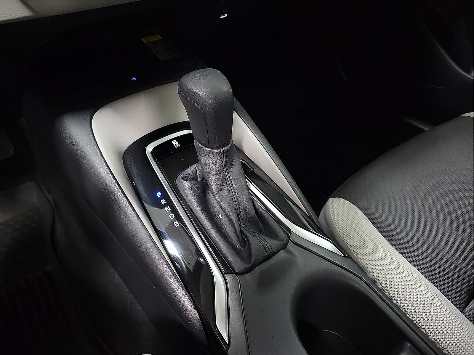 Certified 2025 Toyota Corolla LE w/ LE Premium Package FWD image 19