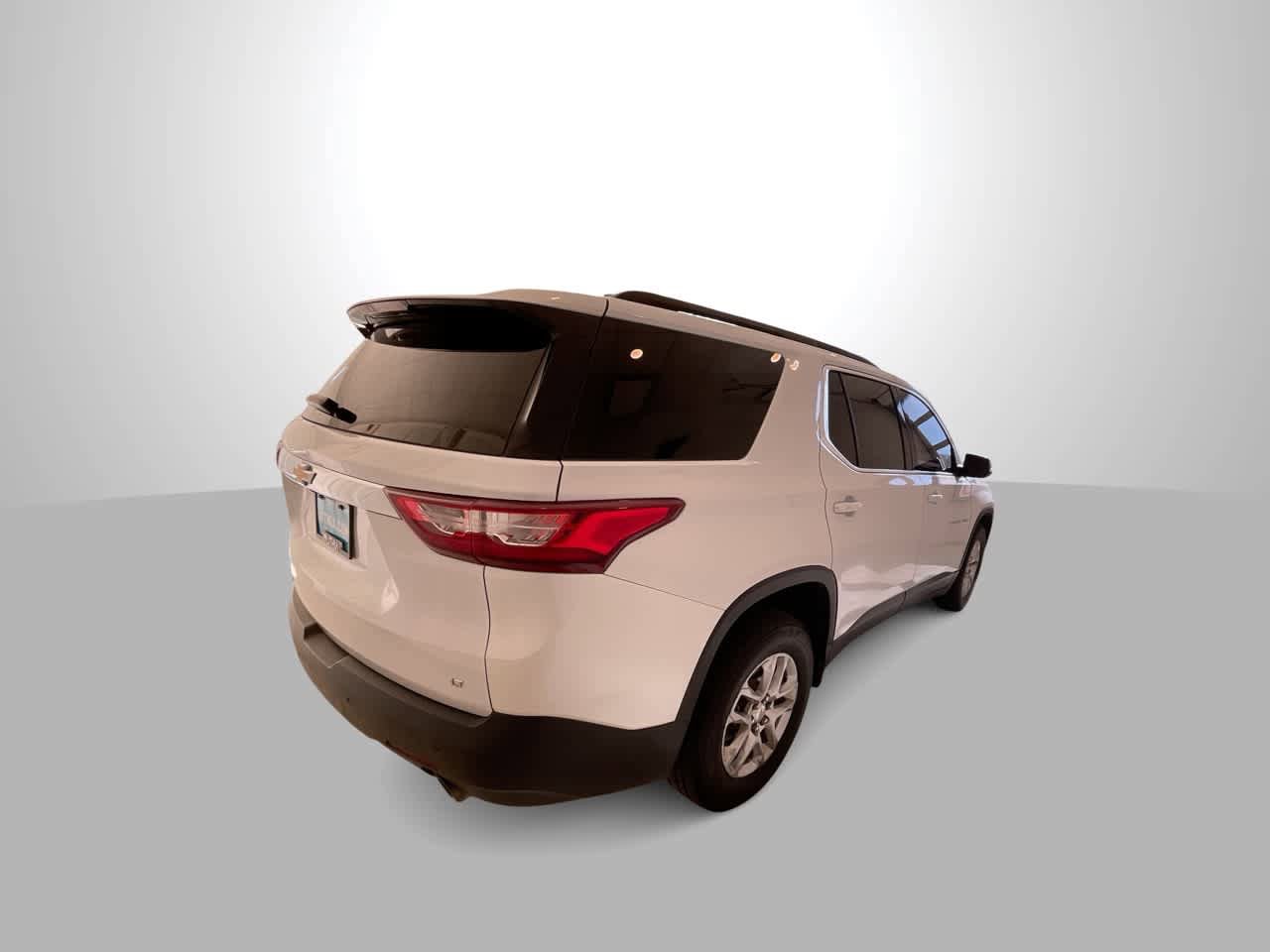 Used 2021 Chevrolet Traverse LT w/ LPO, Cargo Package AWD/4WD image 8