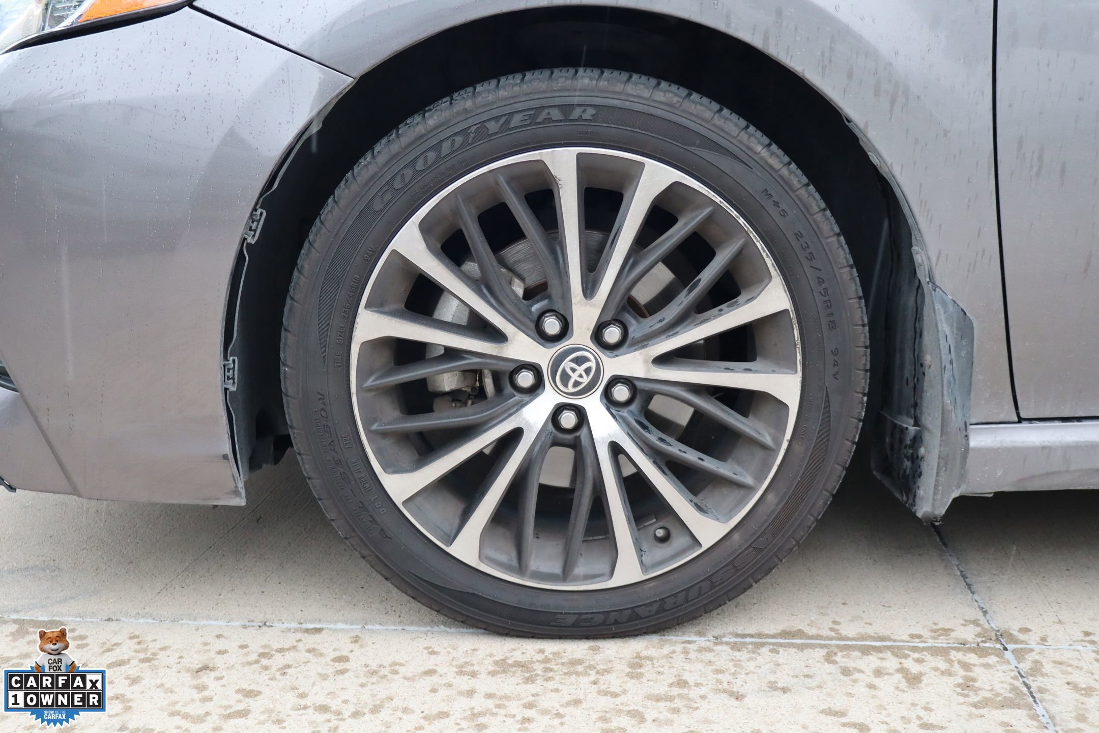Used 2020 Toyota Camry SE FWD image 10