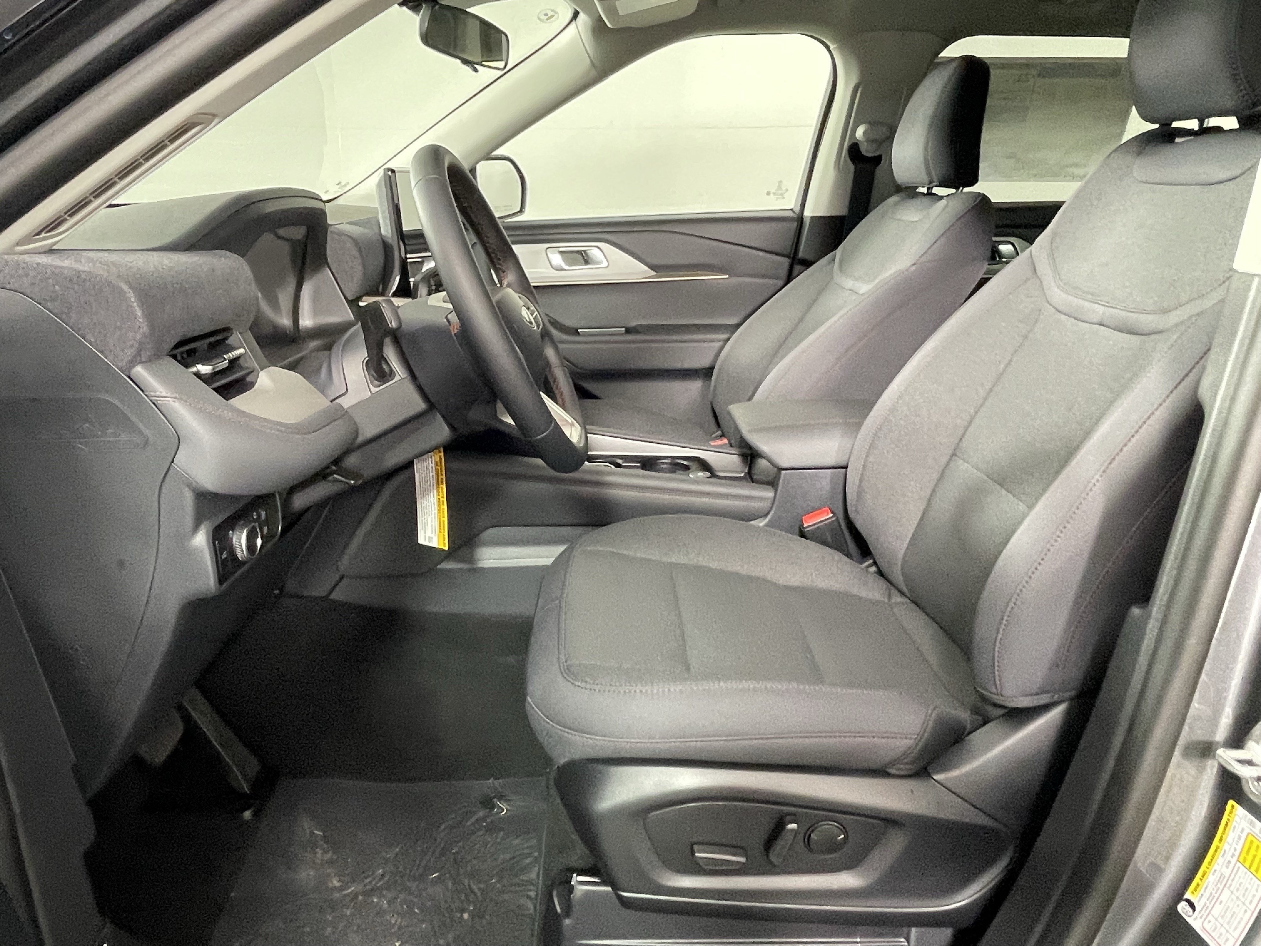 New 2026 Ford Explorer Active AWD/4WD image 10