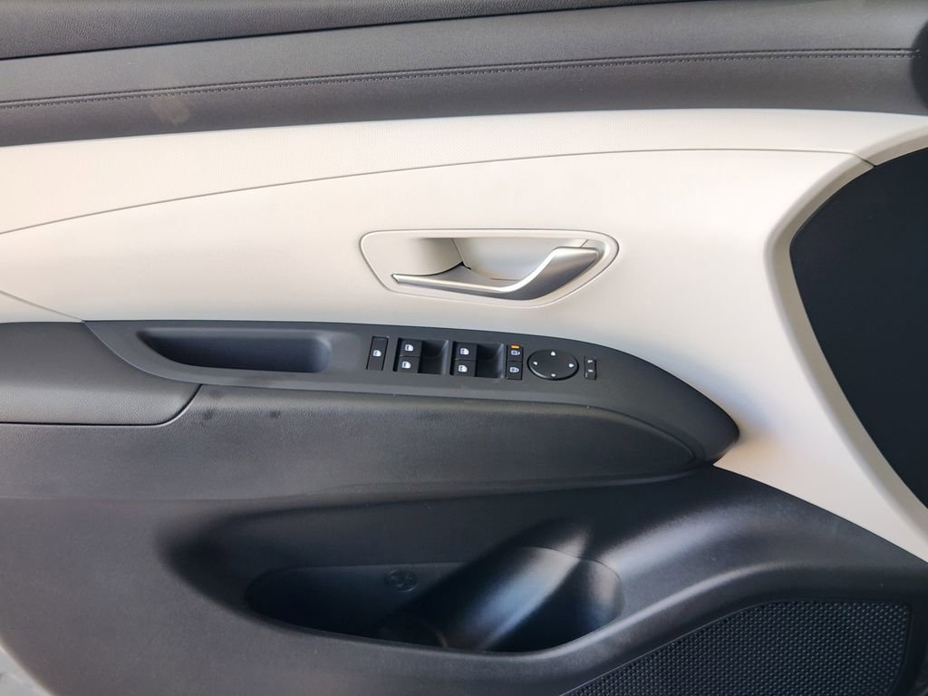 New 2026 Hyundai Tucson SEL FWD image 16