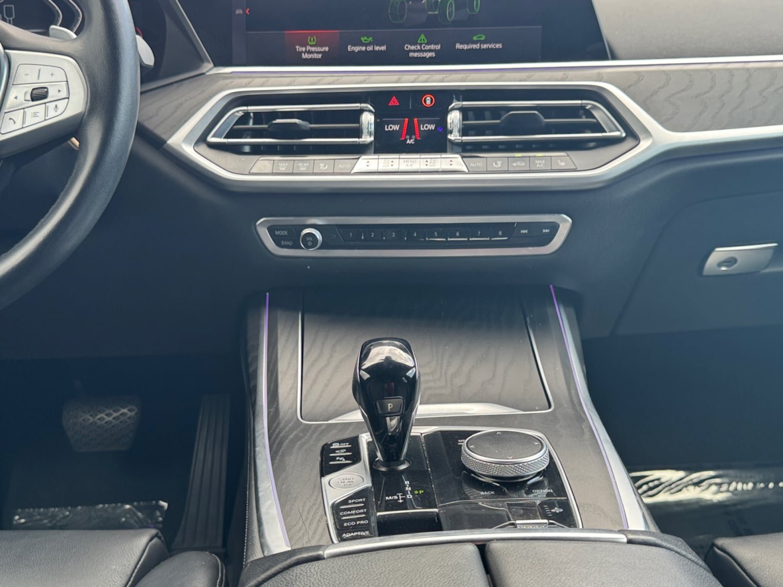Used 2022 BMW X7 xDrive40i w/ Premium Package AWD/4WD image 15