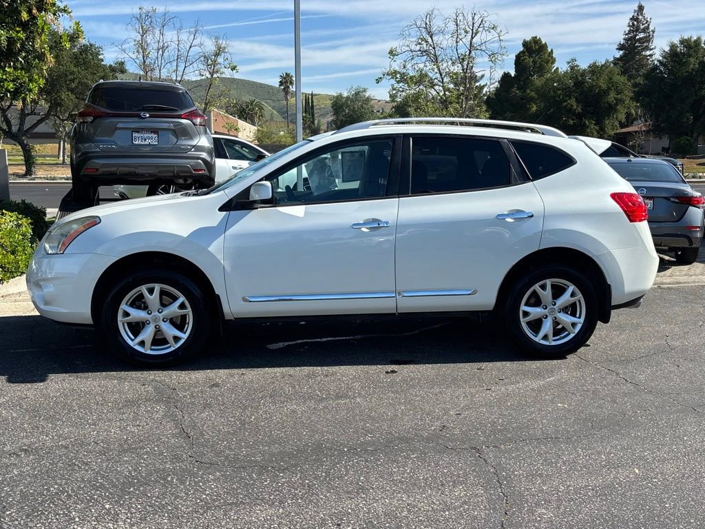 Used 2011 Nissan Rogue SV image 8