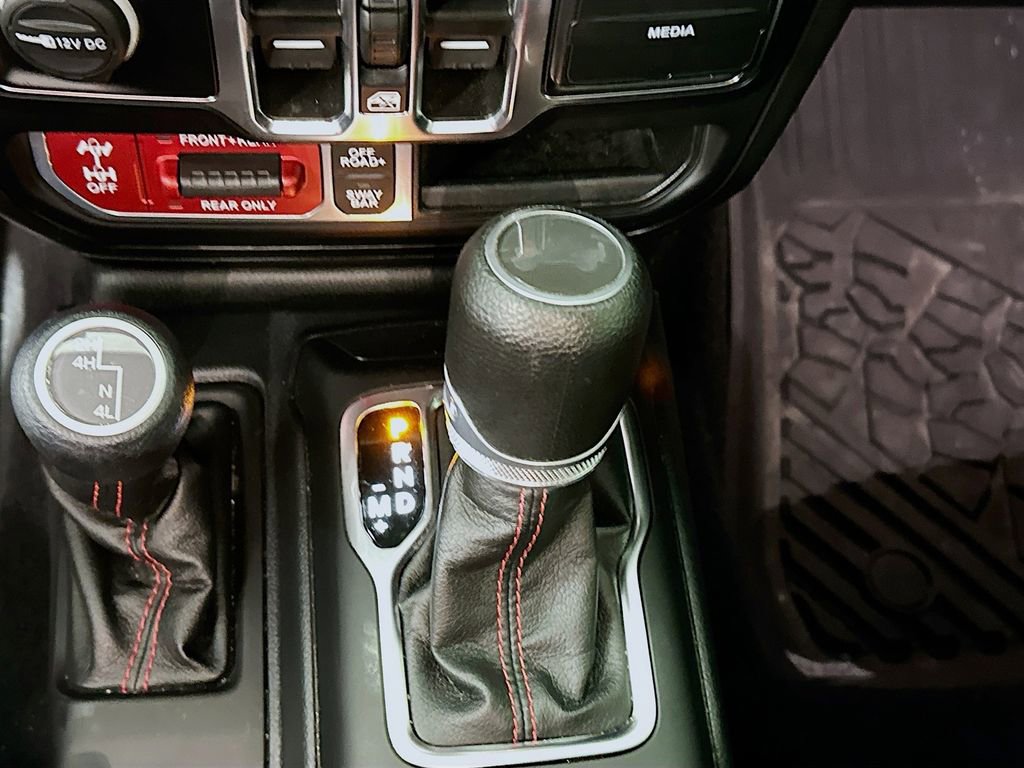 Used 2023 Jeep Wrangler Unlimited Rubicon w/ LED Lighting Group image 22