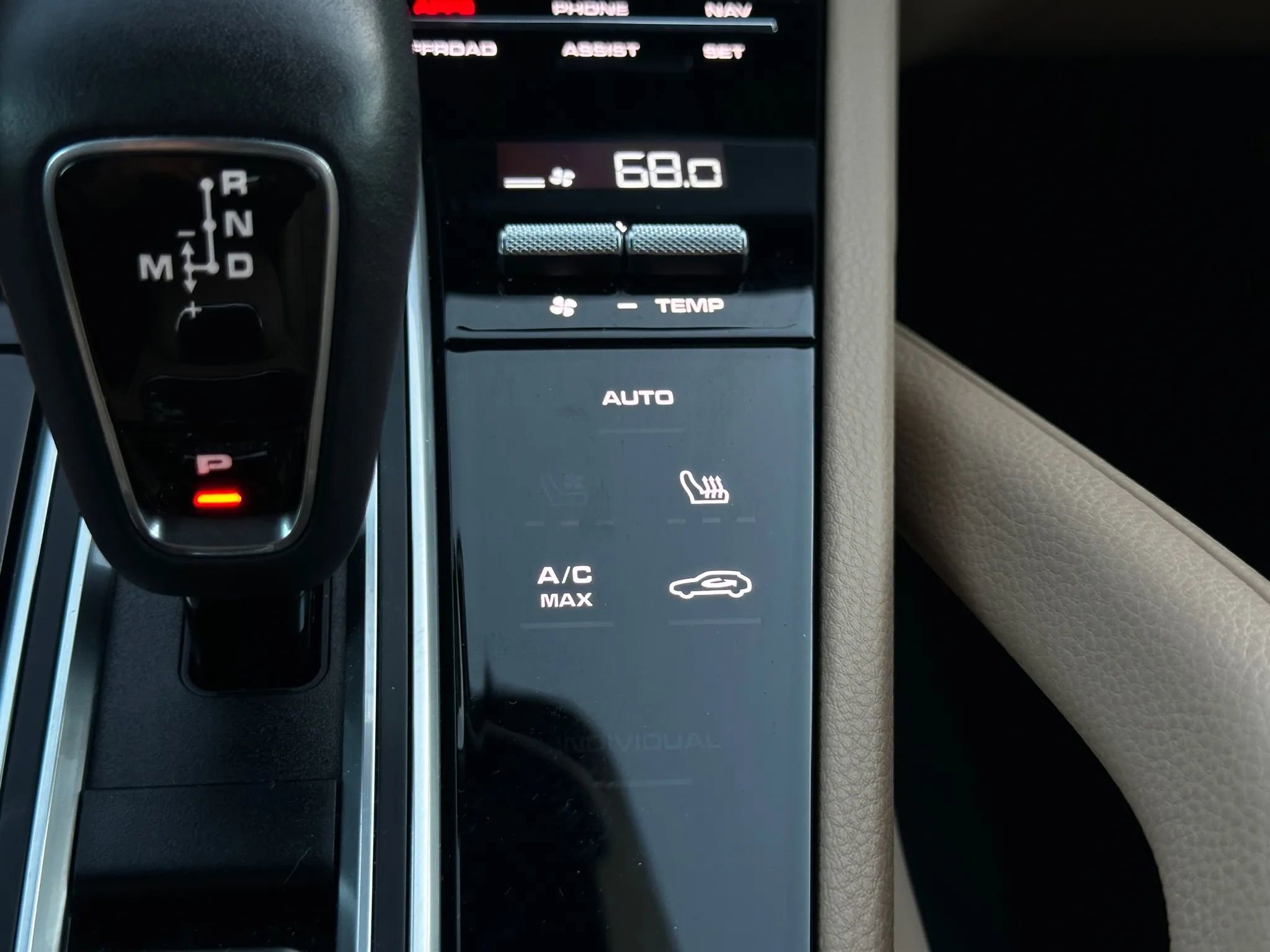 Used 2022 Porsche Cayenne Sport Utility 4D image 53