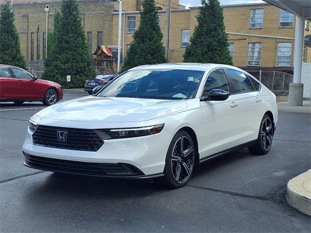 Used 2025 Honda Accord Sport image 7