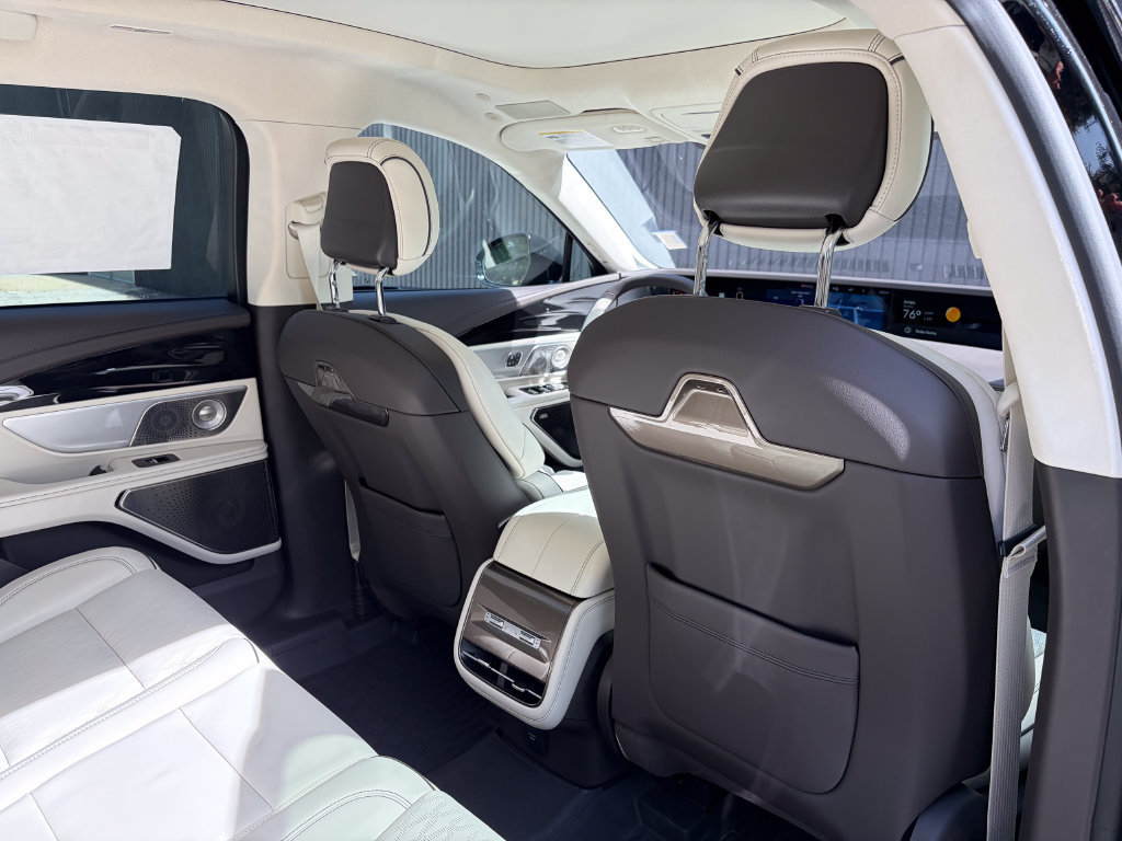 New 2026 Lincoln Nautilus Black Label AWD/4WD image 28
