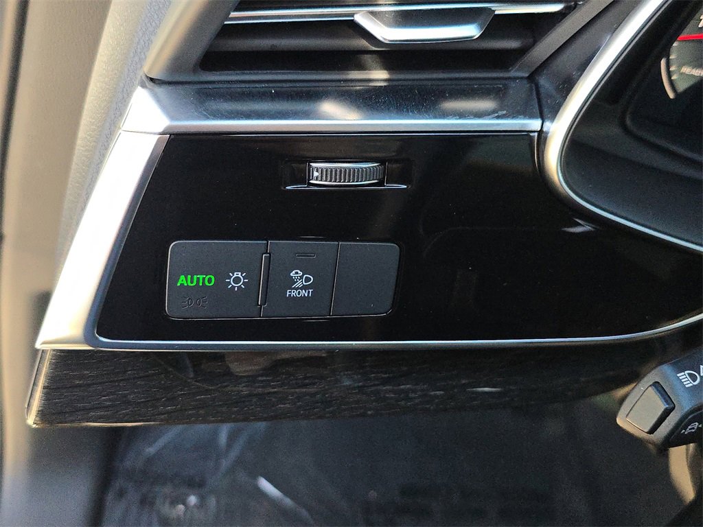 Certified 2025 Audi Q7 3.0T Premium Plus image 30