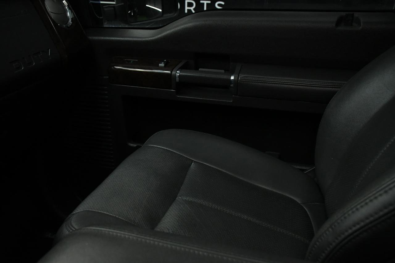 Used 2016 Ford F350 Platinum w/ FX4 Off-Road Package image 39