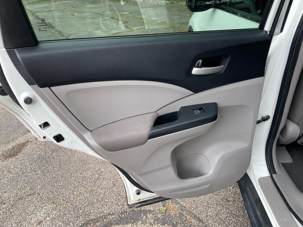 Used 2013 Honda CR-V LX image 17