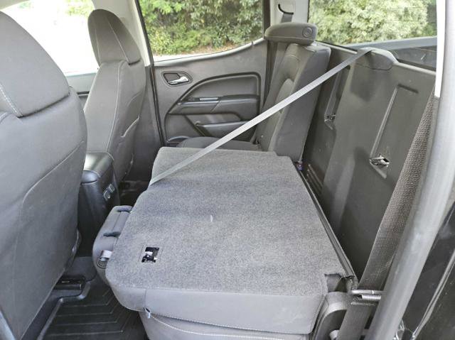 Used 2020 GMC Canyon SLE w/ Elevation Edition RWD image 24