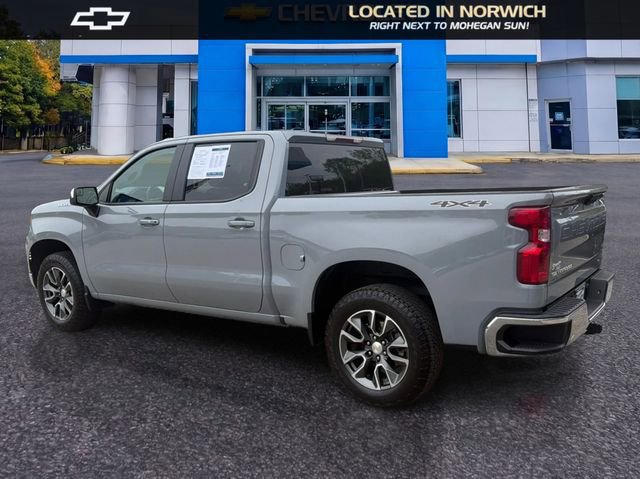 Used 2024 Chevrolet Silverado 1500 LT AWD/4WD image 7