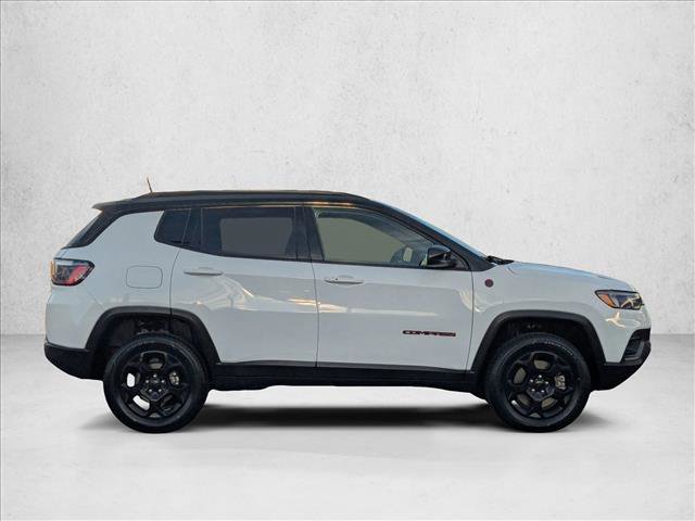 Used 2023 Jeep Compass Trailhawk video 4
