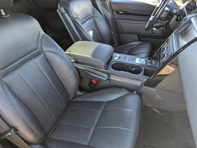 Used 2020 Land Rover Discovery SE AWD/4WD image 10