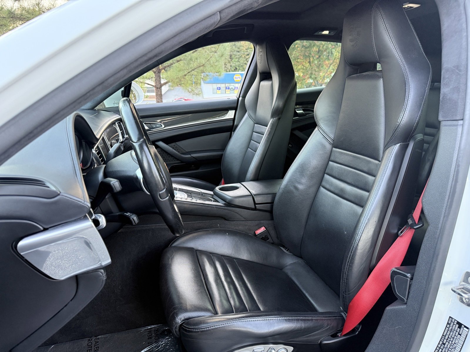 Used 2016 Porsche Panamera GTS image 36